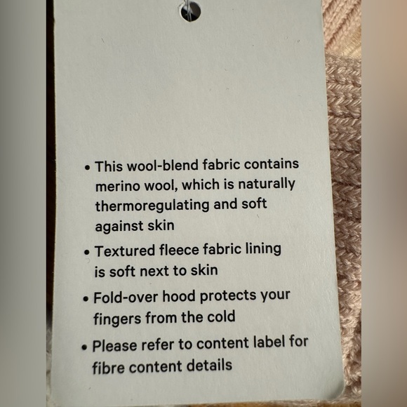 Lululemon Chevron knit mitten - Picture 9 of 9